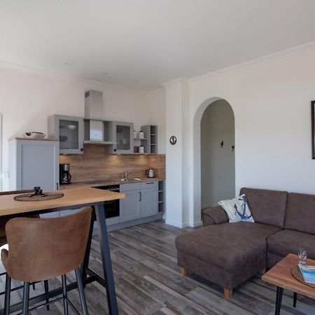 Apartamento Ankerplatz Ueber Dem Hafen-Pub Pellworm Exterior foto